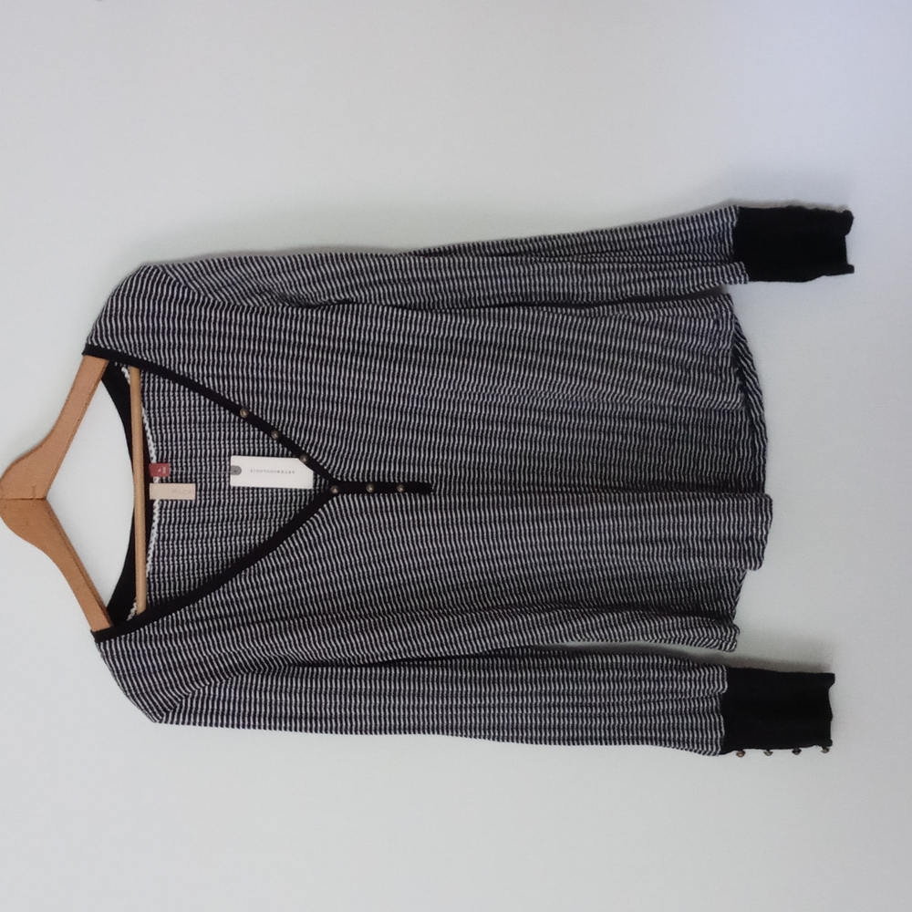 Anthropologie NWT (XL) Pilcro b&w striped henley w/ brass button v neck & cuffs